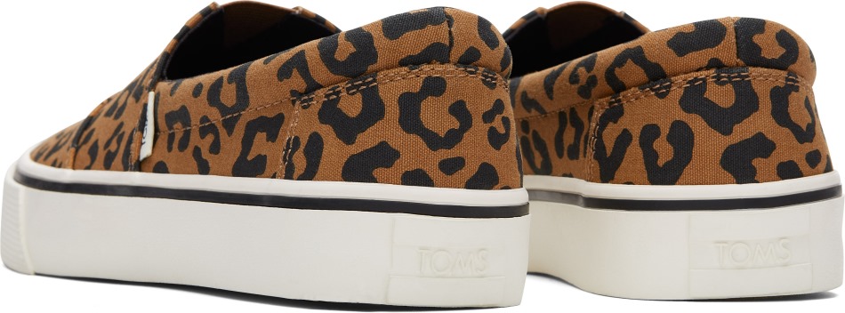 Toms Fenix Slip σε καφέ