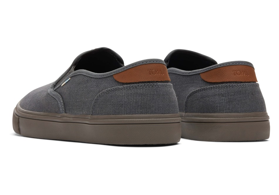 Toms Baja Slip σε καπνιστό γραφίτη