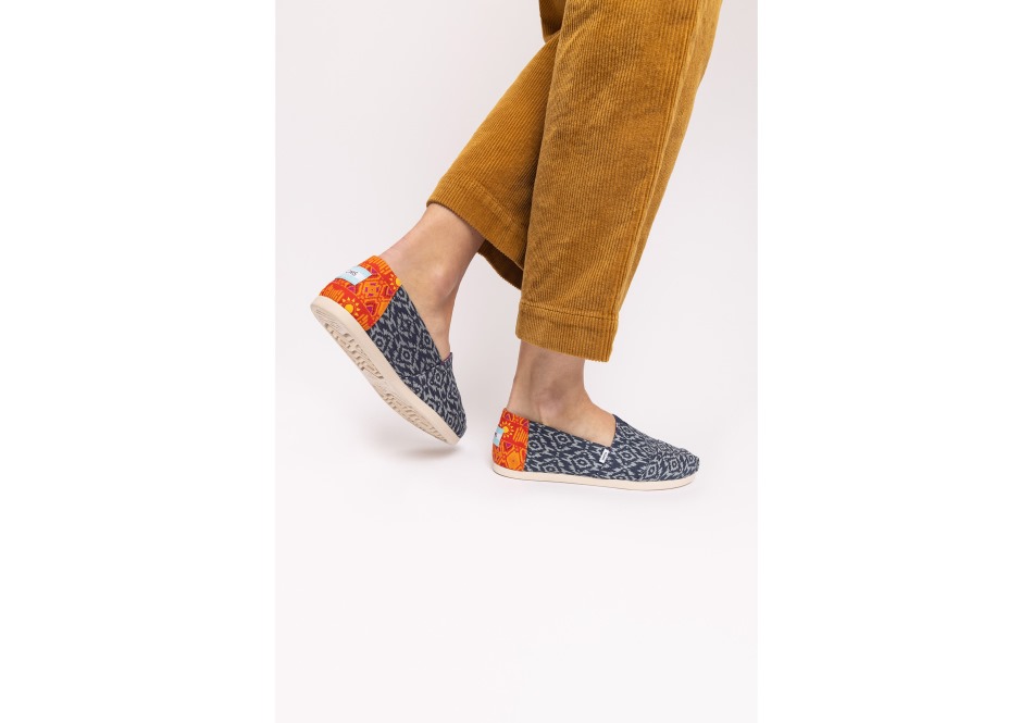 Toms εσπαντρίγιες Ikat διαμάντια Ikat Navy